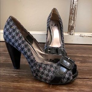 Gianni Bini houndstooth and patent leather heels
